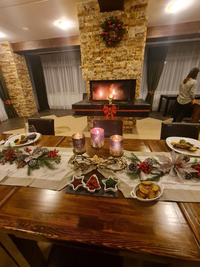 7Soapte Timișu de Jos Esterno foto